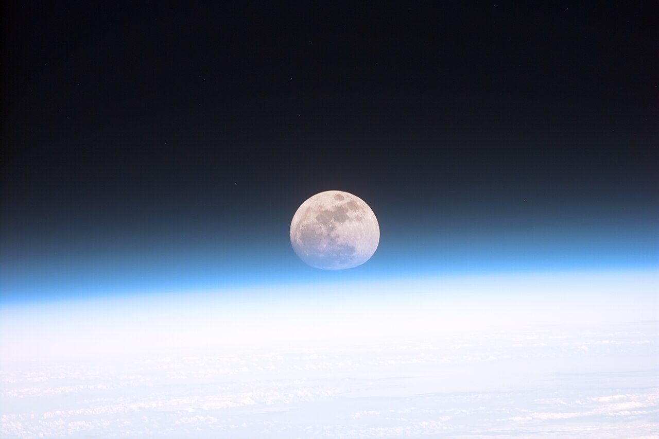 Bulgarian engineer claims his cameras monitor NASA moon rockets (and filmed a Chinese submarine by accident)